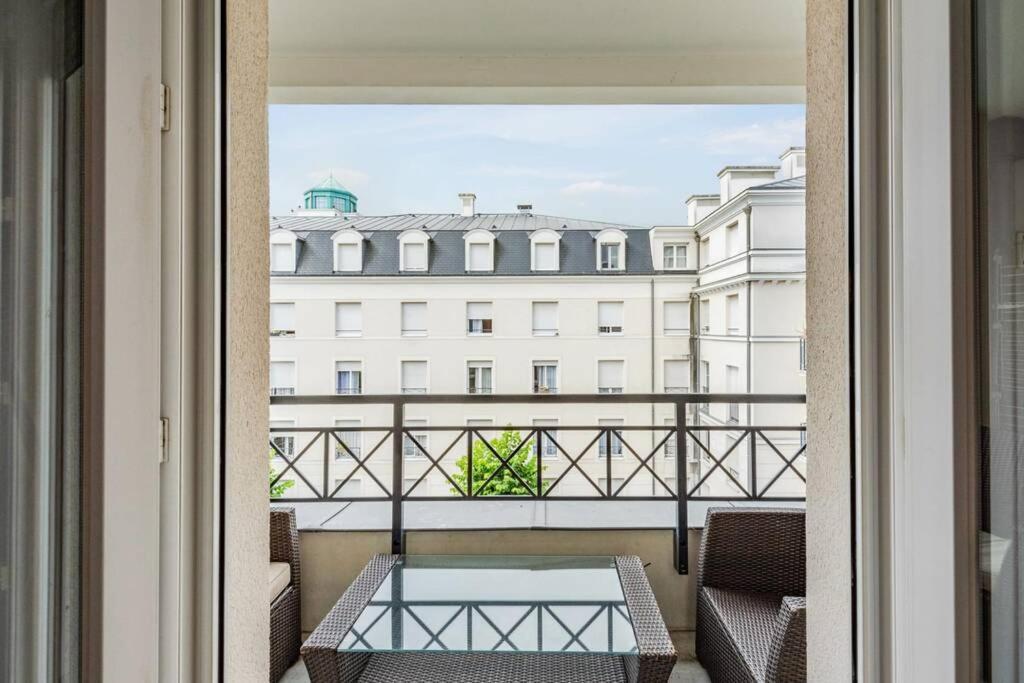 Cour Royal Apartment Near Disneyland Bmyguest شيسي المظهر الخارجي الصورة